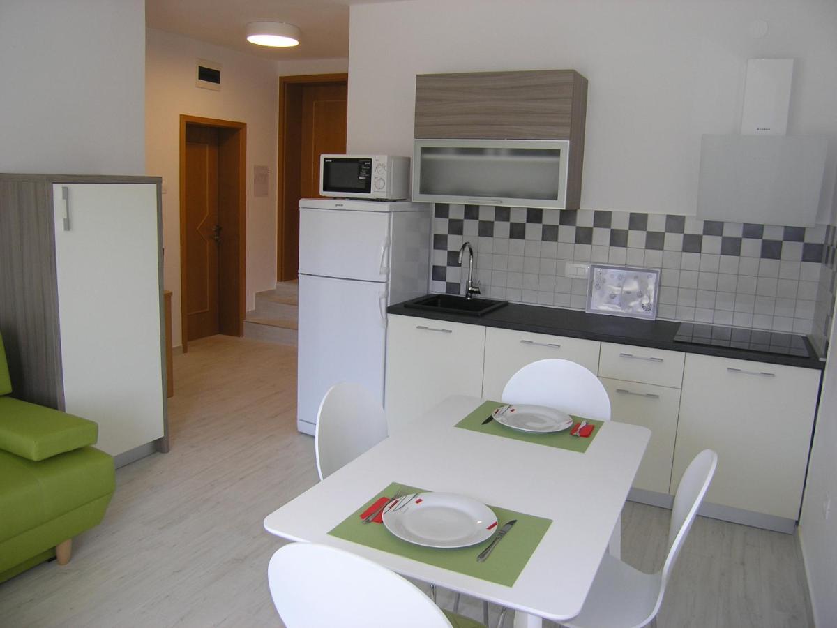 Apartments Aventura Baska For Relaxing Holidays Bagian luar foto