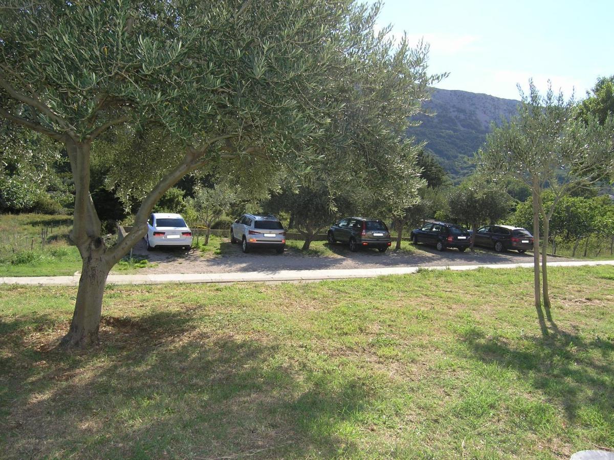 Apartments Aventura Baska For Relaxing Holidays Bagian luar foto